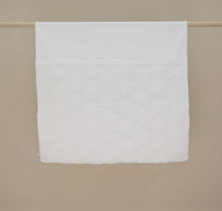 Ninnaoh Lace Applique Blanket Colour 1 (Two Toned White & Dusty Pink)